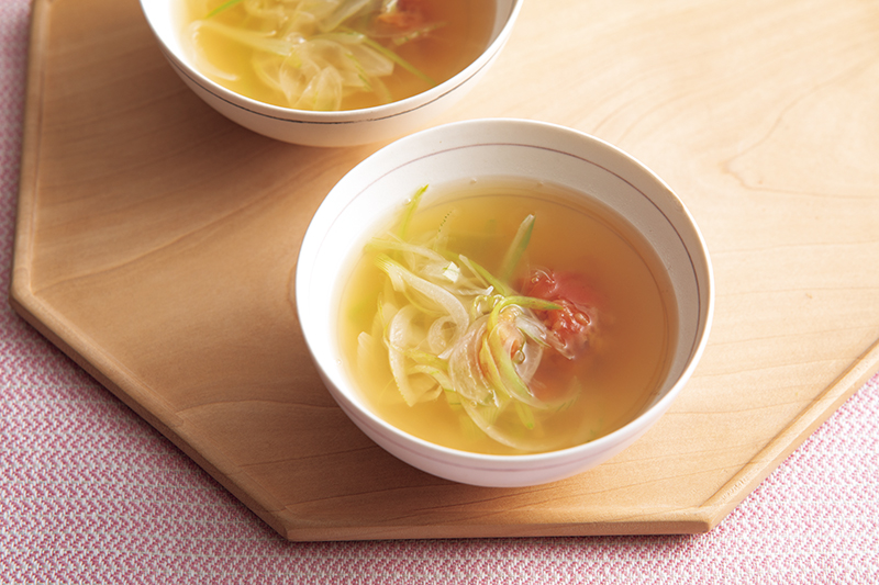 新玉ねぎと梅干しのさっぱりすまし