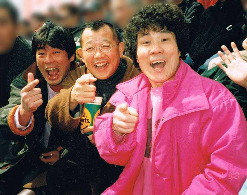 2001年、赤井英和さんの母校・浪速高校が甲子園に出場すると、笑福亭鶴瓶や林家ぺーと一緒に応援に駆けつけた