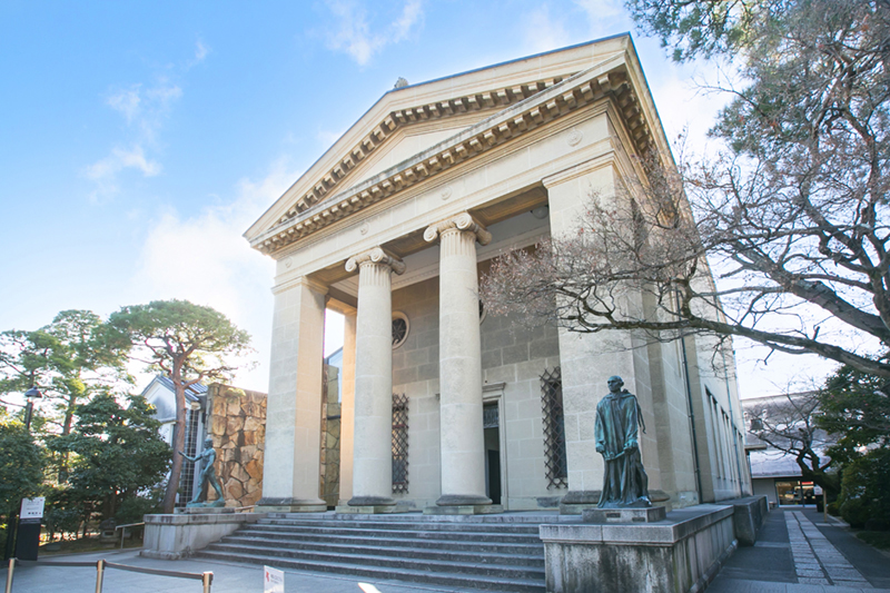 モネやピカソなどの世界的な名画が並ぶ「大原美術館」（C）Kurashiki City Tourism Council