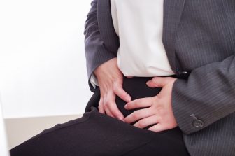 《1日3分、寝たままOKの”毒出し体操”》インナーマッスルに働きかけて、胃腸機能の低下や脂肪がた…