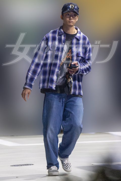 ラフな格好の伊藤（2026年5月）