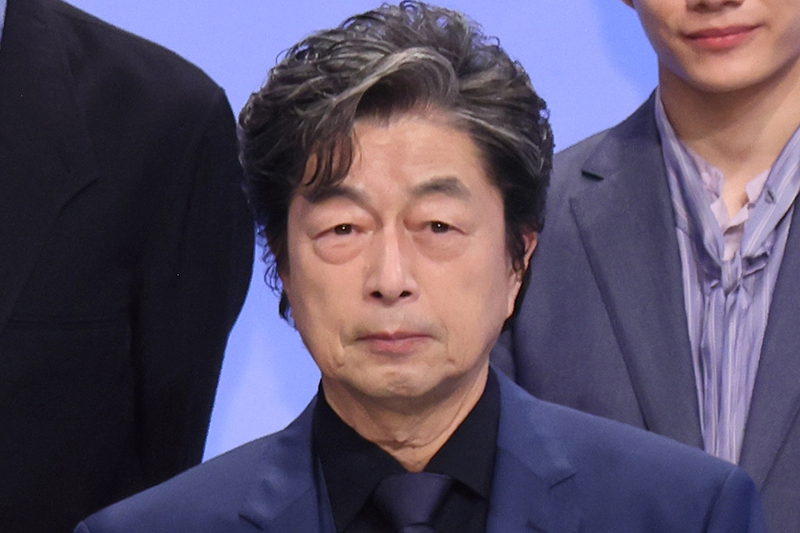 芸能界の第一線で活躍を続ける俳優・中村雅俊