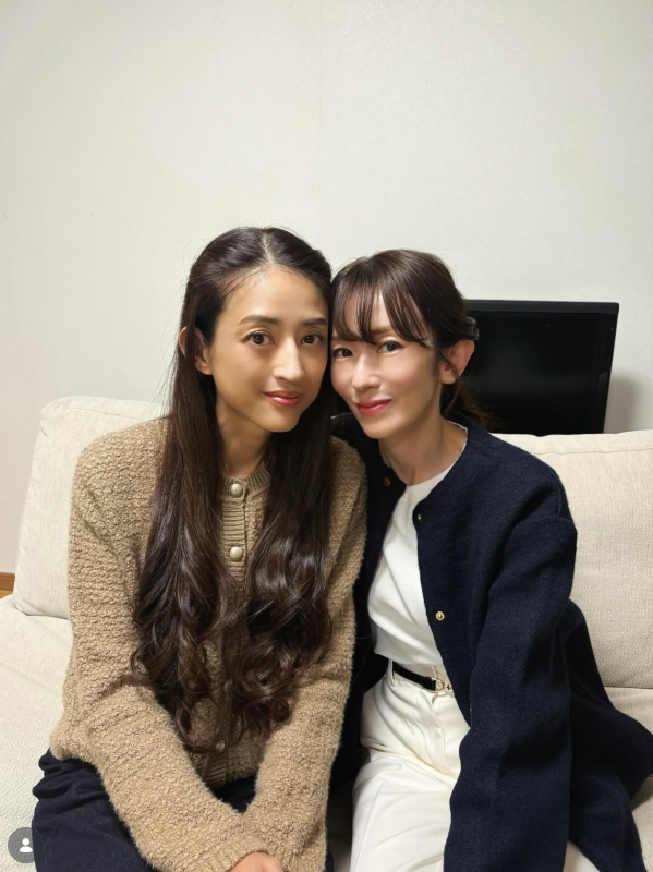 小沢（右）との久しぶりの再会を喜んだ大河内（左）。（写真／大河内のインスタグラムより）
