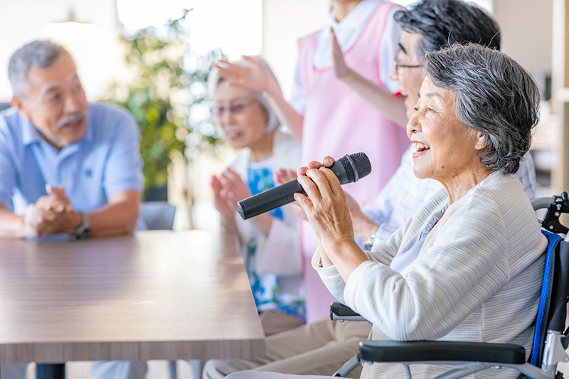 年齢や病気を気にするより、これまでの自分の生き方を振り返り、生き切ることが大切（写真／PIXTA）