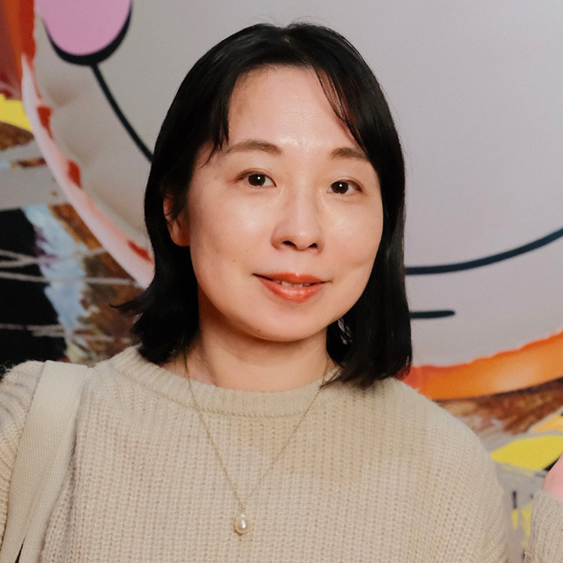 コラムニスト・漫画家の辛酸なめ子さんが独自の視点でヒット作を語る