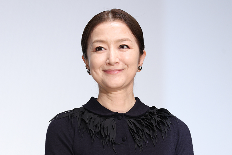 都内で撮影を行った鈴木京香
