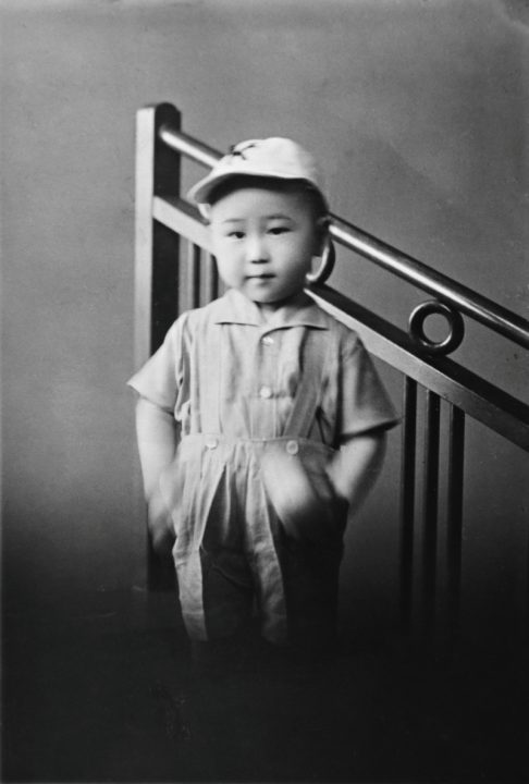 子供の頃のあだ名は「白ブタ」だった。（本人提供）