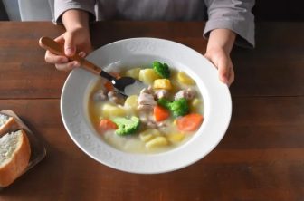 【ルウあり＆なし2つのクリームシチュー】ママ料理家 楠さんちのホットクックレシピ Vol.11