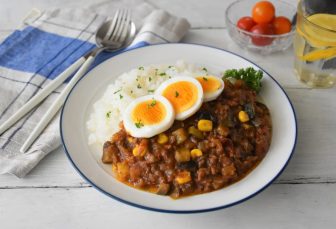 家族が喜ぶ【野菜たっぷりキーマカレー】ママ料理家　楠さんちのホットクックレシピ Vol.29