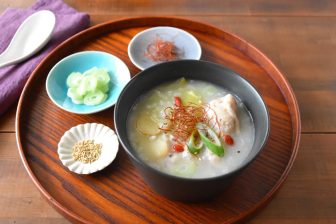 【鶏のうま味をじっくり味わうサムゲタン風スープ】楠さんちのホットクックレシピ Vol.51