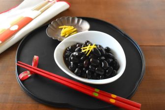 コツいらずでふっくらツヤツヤ【黒豆煮】楠さんちのホットクックレシピ Vol.59