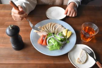 【低温調理でしっとり鶏ハム】ママ料理家 楠さんちのホットクックレシピ Vol.6