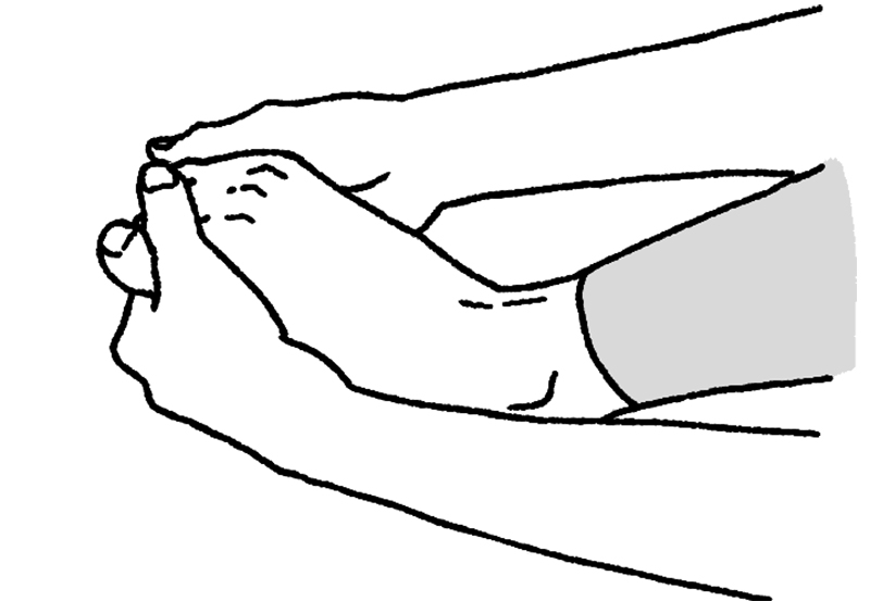 各30秒、左右の足指を伸ばす