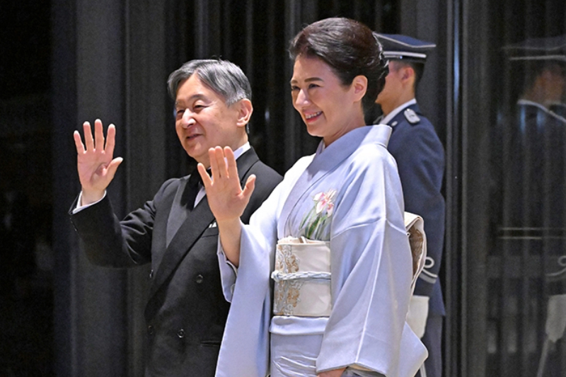 マルコス大統領夫妻を見送る天皇皇后両陛下（2026年5月、時事通信フォト）