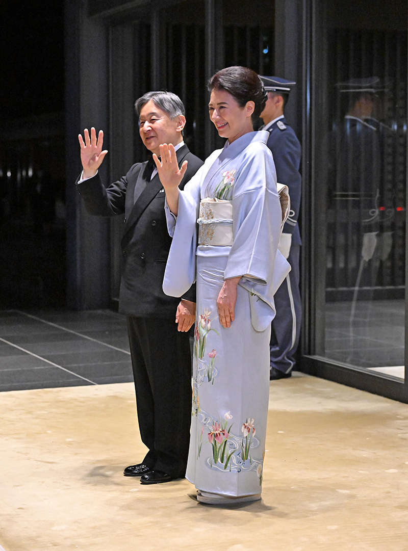 雅子さまの着物は、過去に園遊会でもお召しのもの（2026年5月、時事通信フォト）