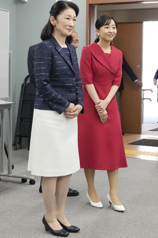 お二人の装い。（2026年6月、写真／JMPA）