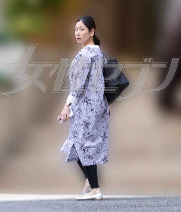 ゆったりしたワンピースを着用（2026年6月）
