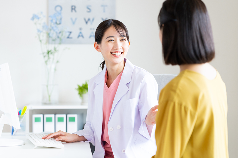 女性の受診者が急増している（写真／PIXTA）