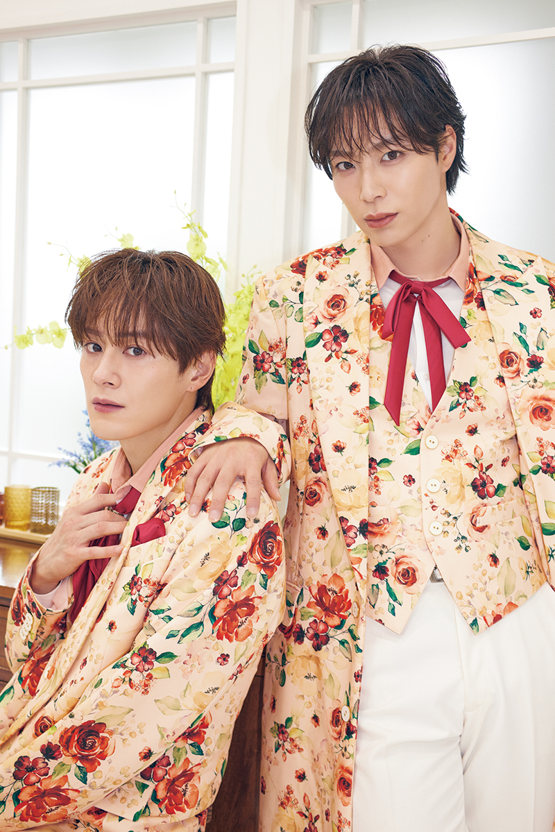 左から、向山毅と塩田将己