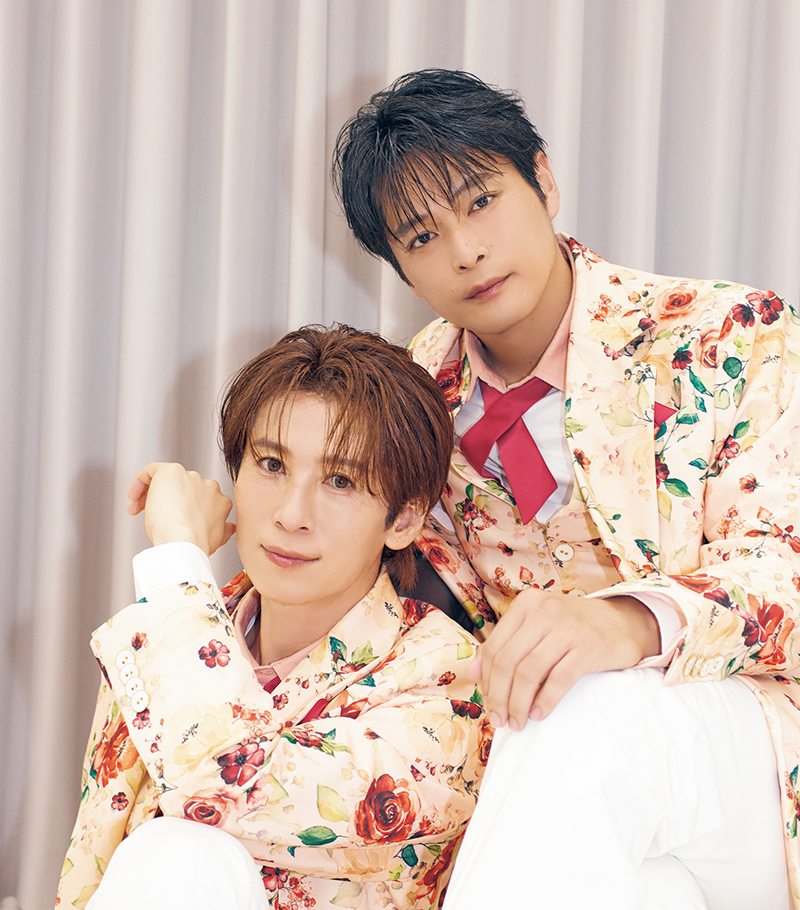 左から、寺田真二郎と青山隼