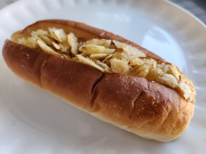 名物「ポテチパン」（北原さん提供）