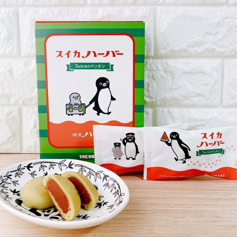 Suicaのペンギンと横濱ハーバーがコラボした夏限定「スイカハーバー」。パッケージも中身もかわいさ満点です