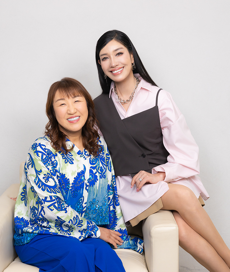 アンミカさんと北斗晶さん（撮影／田中智久）