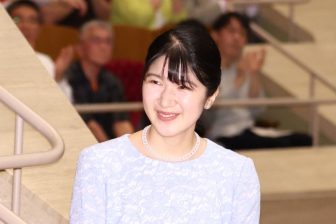 《アウトレットでの購入と見られる》愛子さま「那須ご静養」で披露された「5500円かりゆしウェア」南国風リンクコーデ