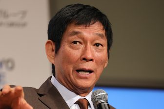 明石家さんま、“出禁解除”でテレ東に急接近　出川哲朗の旅番組に3回出演で30年以上の確執が氷解　…