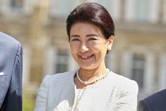 雅子さま、長期療養に“盾”となって尽くした側近が逝去　涙した「恩人からの届いた手記」と「ご静…
