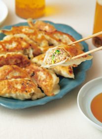 《ズッキーニもオクラも餃子に！》野菜がたっぷりとれる「餃子」9レシピ