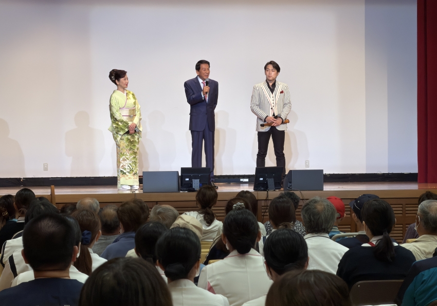 多くの患者や関係者が耳を傾けた