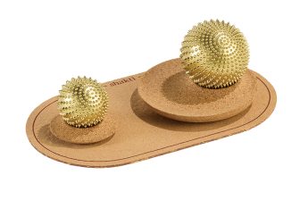 鍼と指圧の利点を融合した“シャクティマット”の心地よさを気軽に取り入れられる『ワンダーボール…