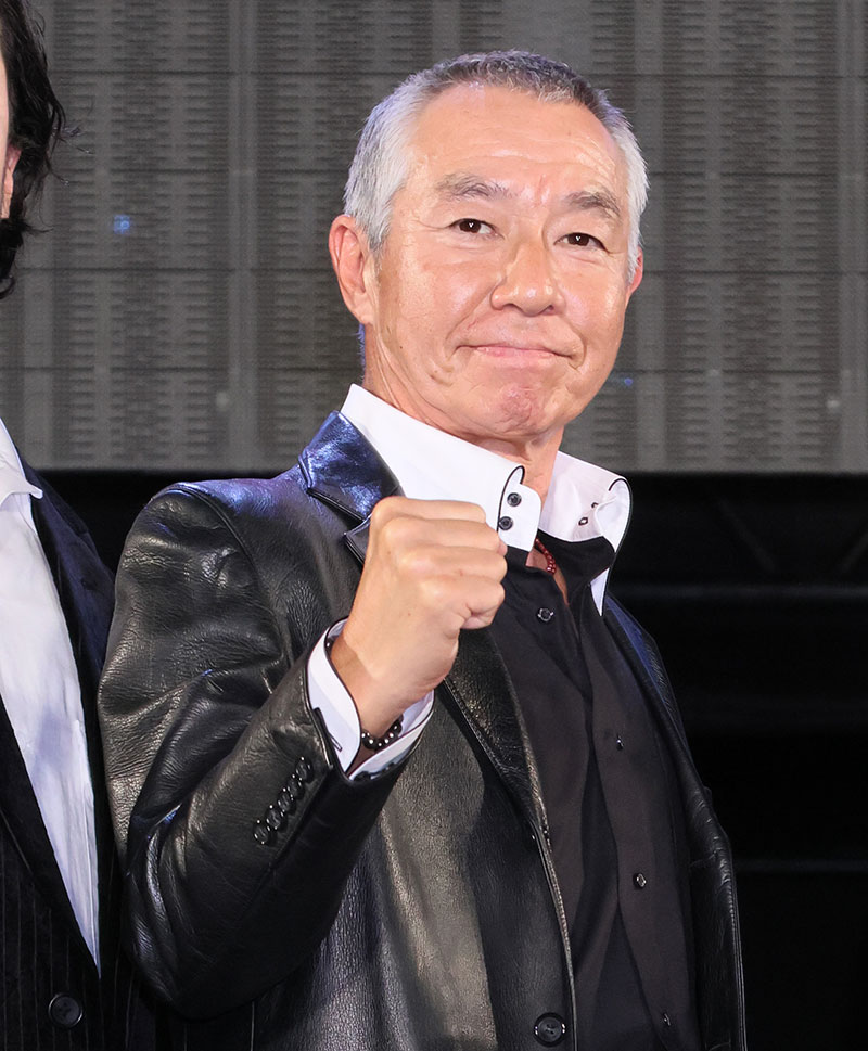 俳優の柳葉敏郎