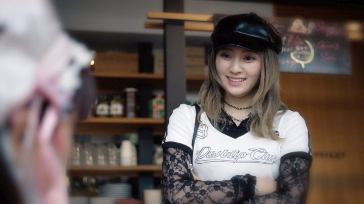 「ギャル」役を演じるため金髪に（写真提供：テレビ東京）