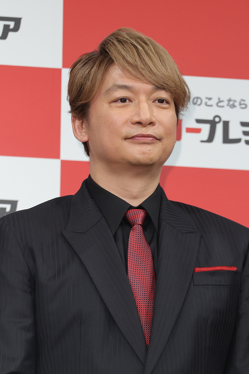 過去には、香取慎吾と一緒に避難所を訪れた