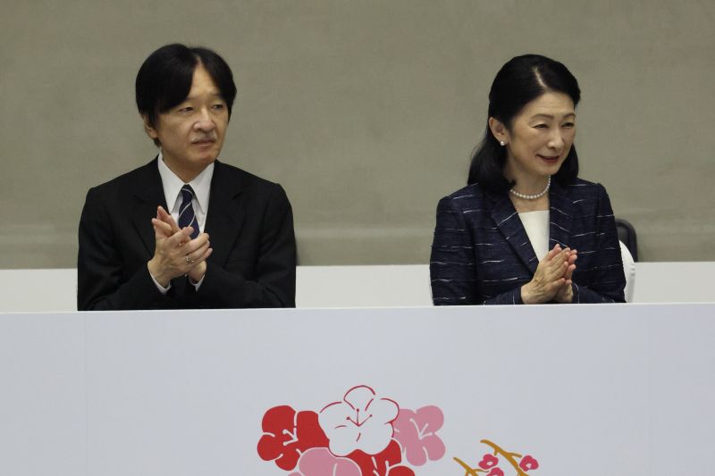 開会式で拍手を送られる秋篠宮ご夫妻。（2026年8月、写真／JMPA）