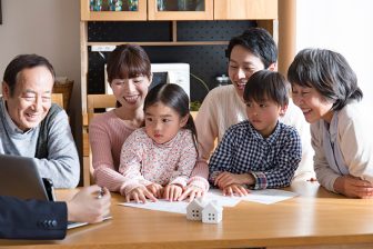 【築50年の実家の相続という大問題】「家はあってもお金はない」家族にこそ起きやすい食い違い、…