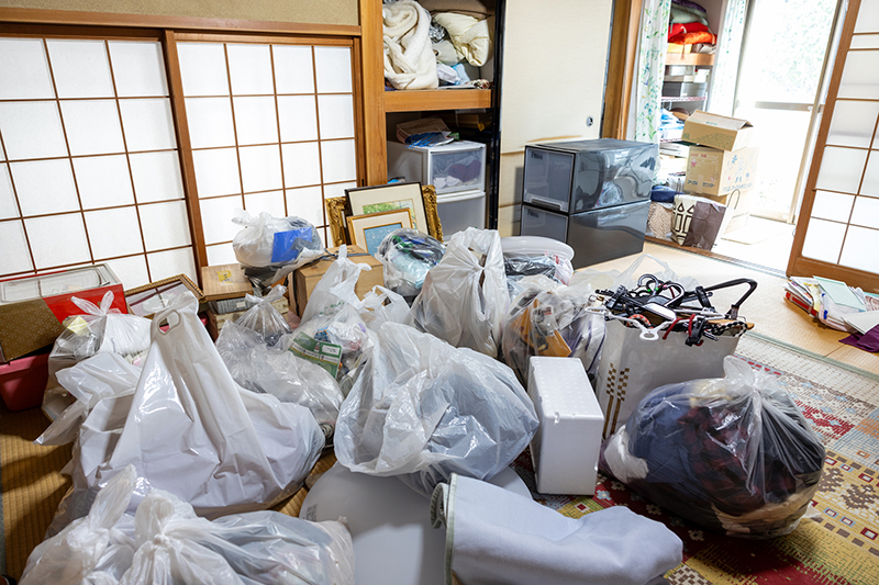 “モノだらけの実家”を片付ける方法とは（写真／PIXTA）