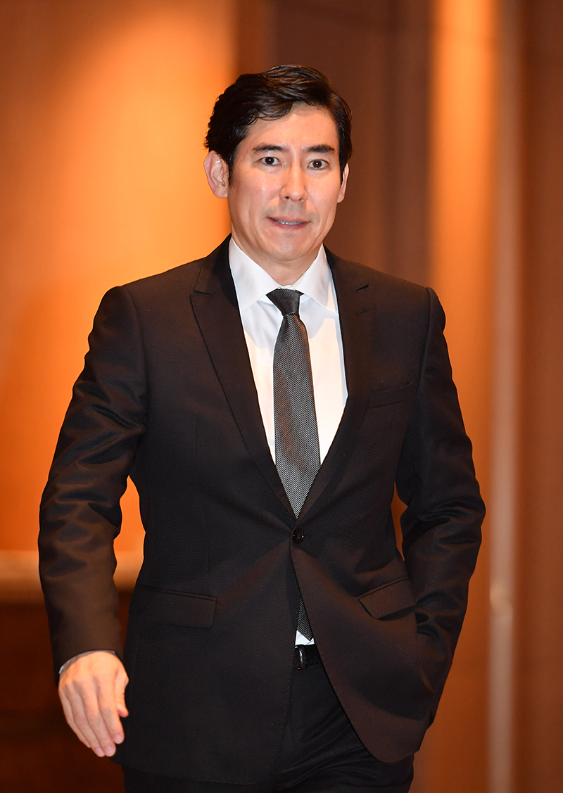 俳優の高島政伸
