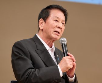 《自分の国では真似できない》杉良太郎が尽力「高齢者のダンス大会」に海外要人も驚き！「国民の…