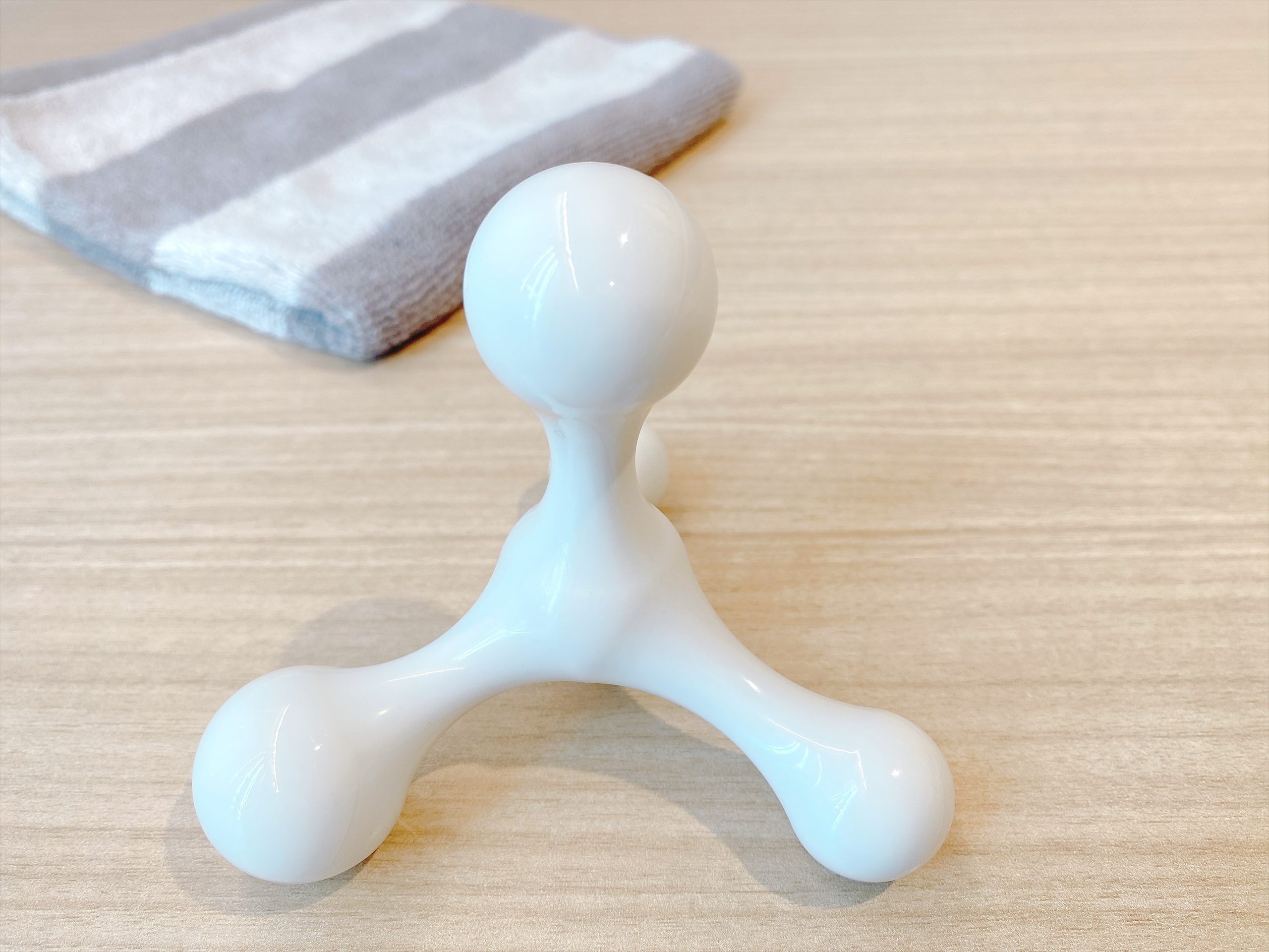 ツルッとした表面で、滑らせやすい
