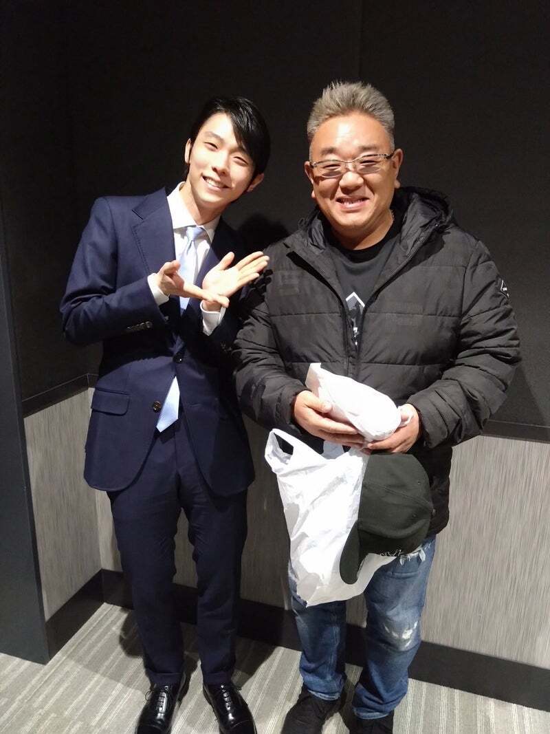 羽生結弦とサンド伊達（公式ブログより）