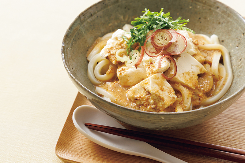 冷やしうどん6レシピ。写真は「くずし豆腐のごまみそうどん」