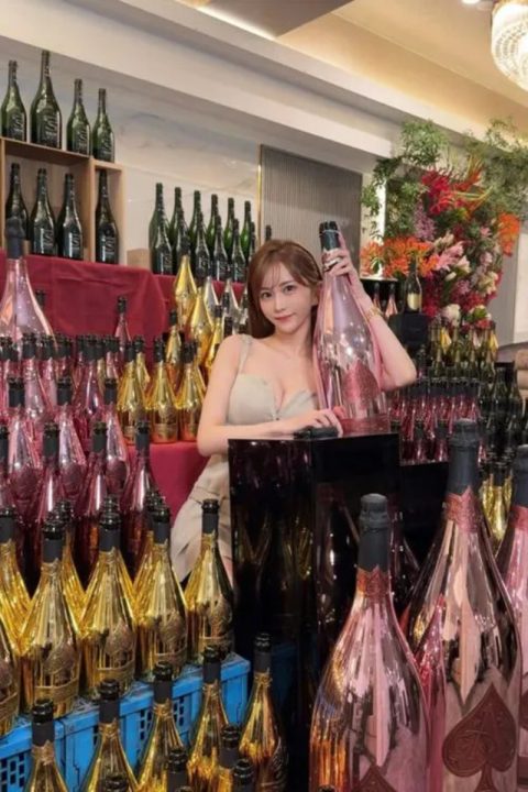 ジャングルグループ歴代最高売上を更新した（インスタグラムより）