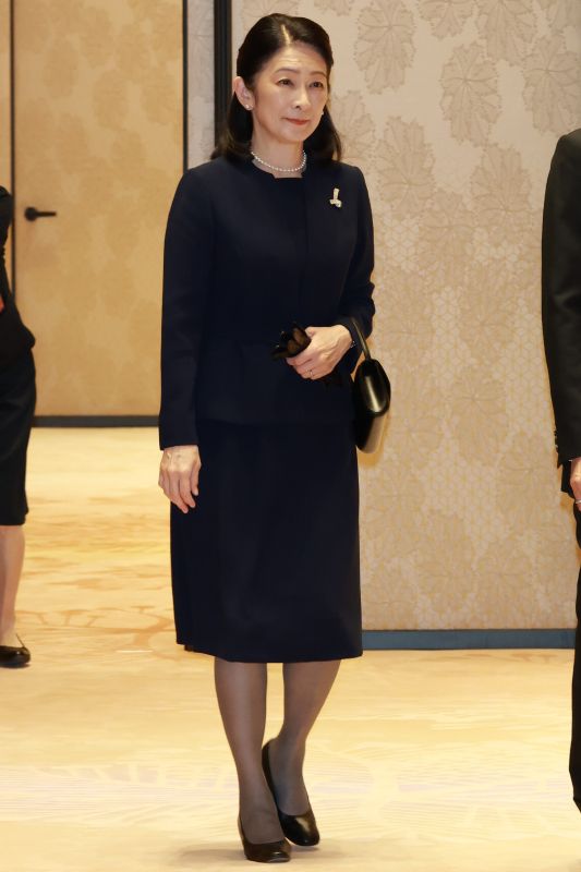 帰国された日は黒い装い。（2026年9月、写真／JMPA）