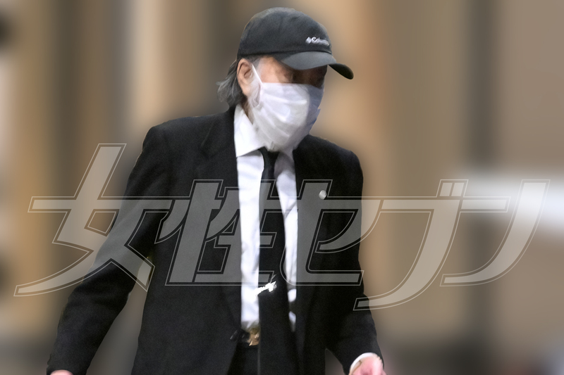 キャップにマスク姿（2026年9月）