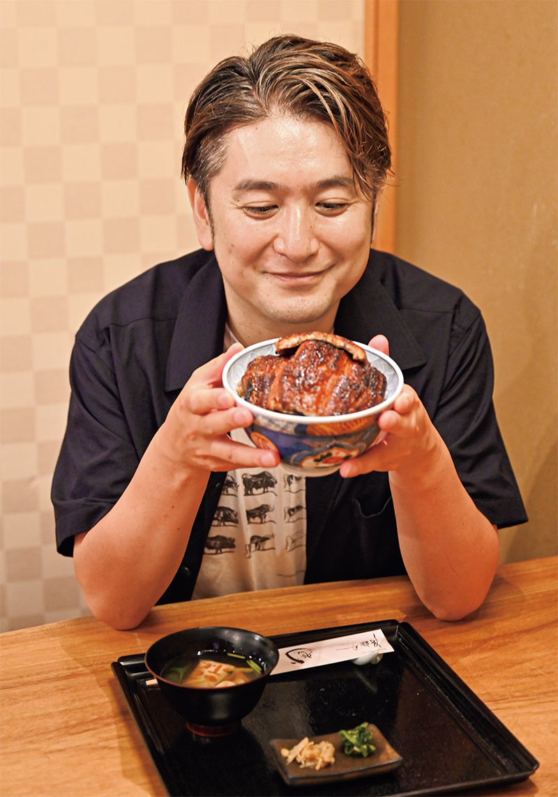 「初めて食べたときの感動が忘れられない、大好きな鰻です」とグルメ活動家の見冨右衛門さん