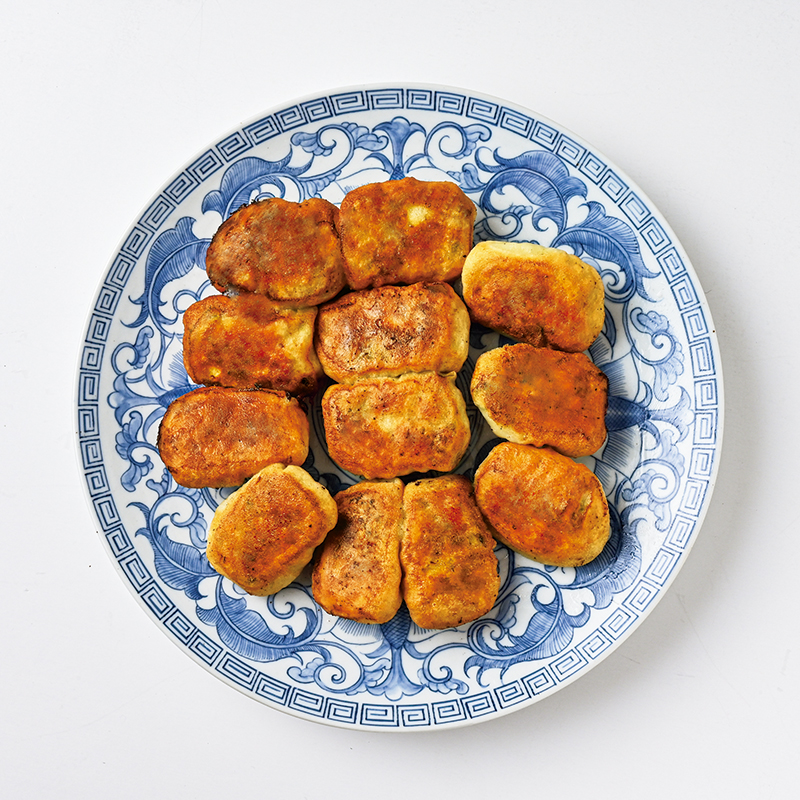 ホワイト餃子：冷凍生餃子
