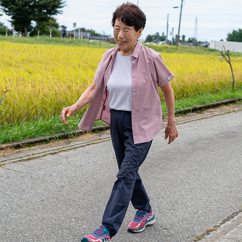 いつも体を動かすことを意識し、トレーニング施設に行かない日には、1日6kmのウオーキングをしている